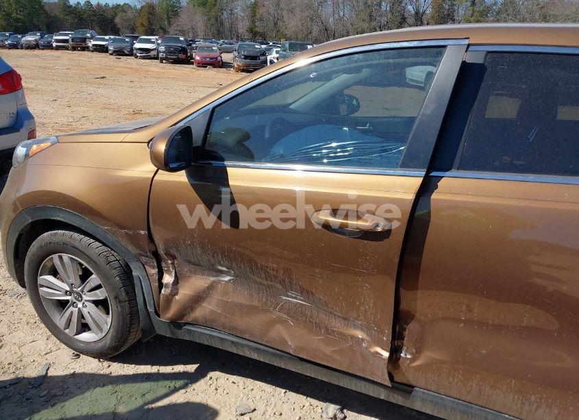 Photo 6 of 2017 Kia Sportage LX (VIN KNDPM3AC0H7106531)