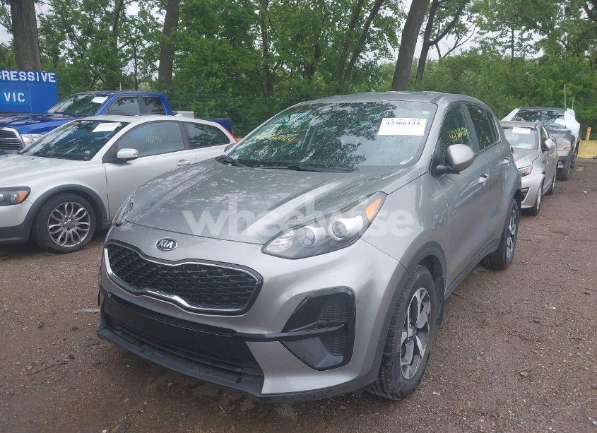 Photo 2 of 2020 Kia Sportage LX (VIN KNDPM3AC0L7665473)
