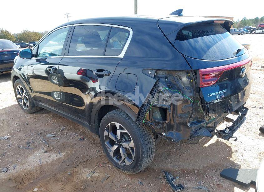 Photo 3 of 2021 Kia Sportage LX (VIN KNDPM3AC0M7927106)