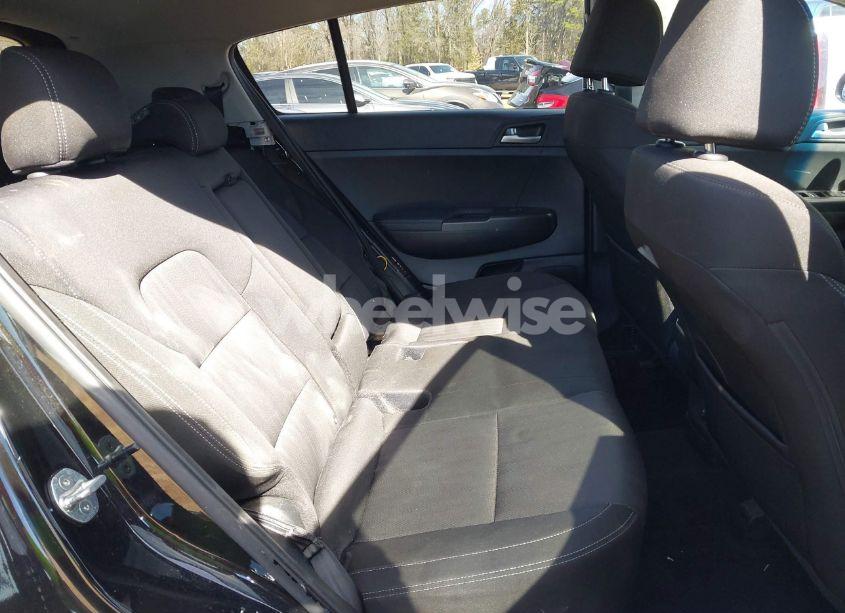 Photo 8 of 2021 Kia Sportage LX (VIN KNDPM3AC0M7927106)