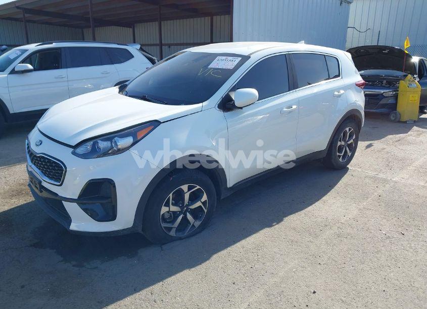 Photo 2 of 2021 Kia Sportage LX (VIN KNDPM3AC1M7855462)