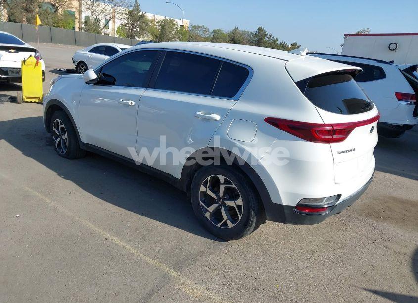 Photo 3 of 2021 Kia Sportage LX (VIN KNDPM3AC1M7855462)