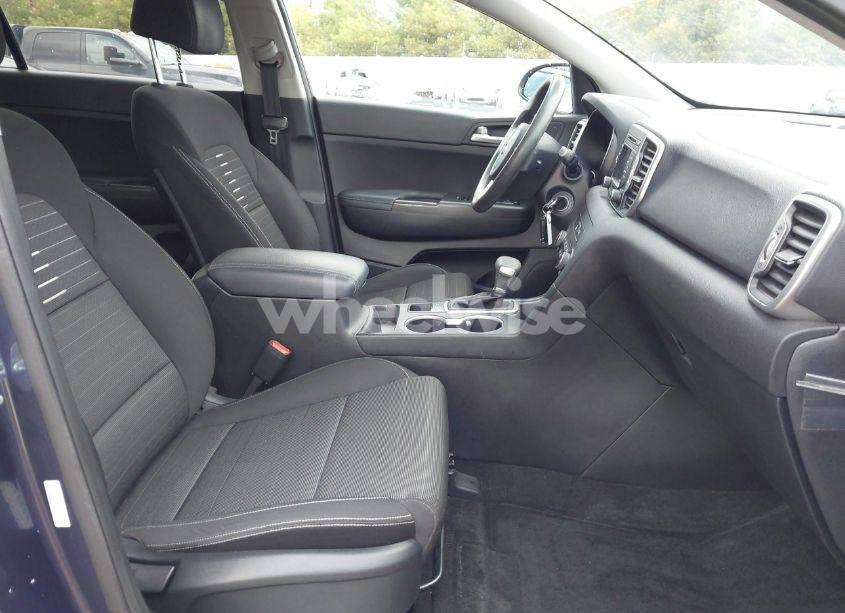 Photo 5 of 2018 Kia Sportage LX (VIN KNDPM3AC2J7339672)