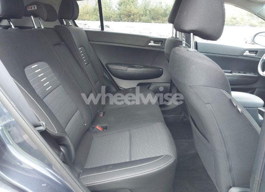 Photo 8 of 2018 Kia Sportage LX (VIN KNDPM3AC2J7339672)