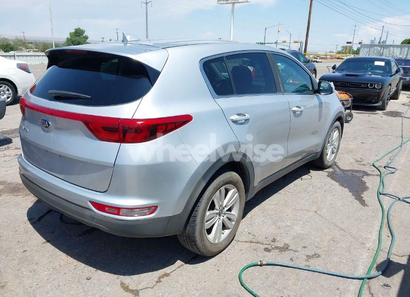 Photo 4 of 2018 Kia Sportage LX (VIN KNDPM3AC2J7341468)