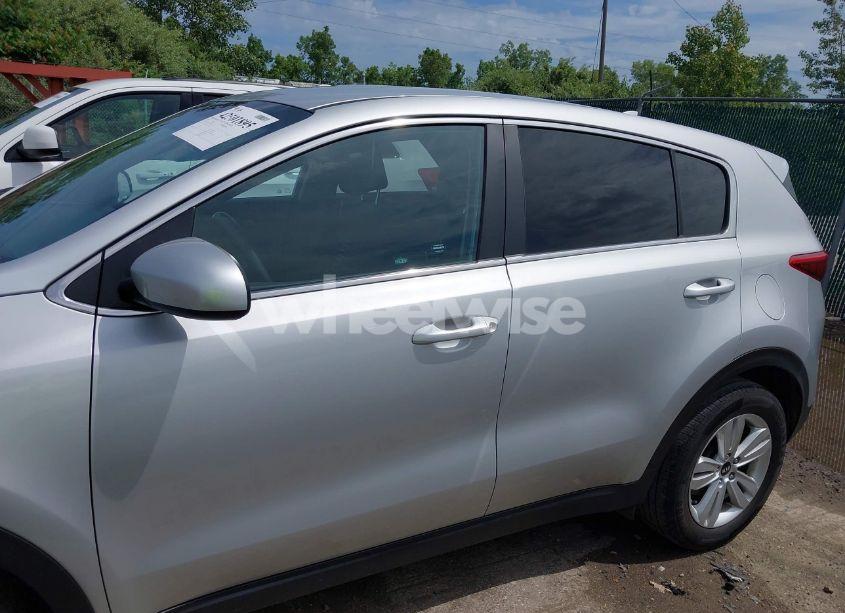 Photo 15 of 2018 Kia Sportage LX (VIN KNDPM3AC2J7344614)