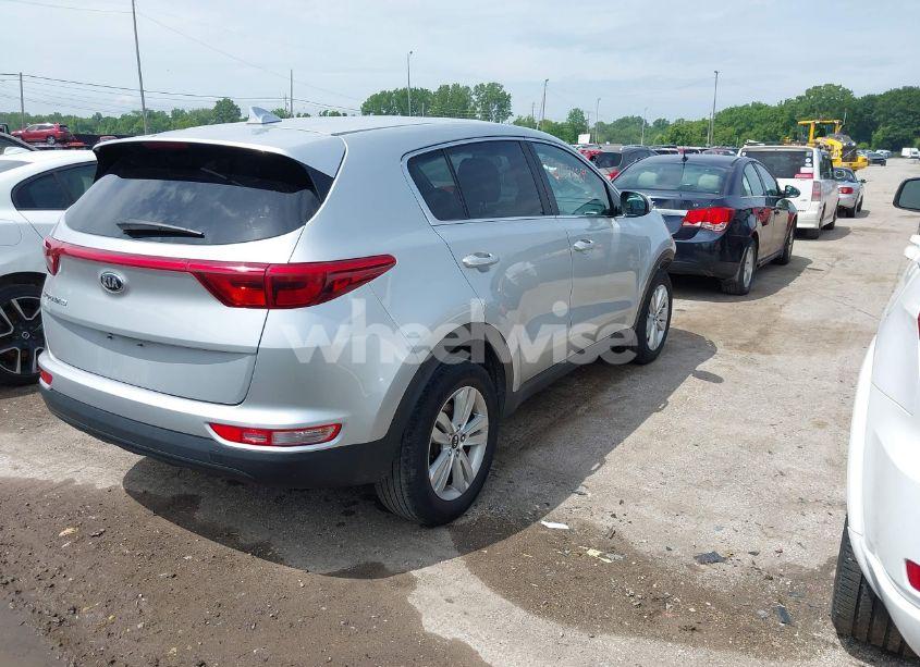 Photo 4 of 2018 Kia Sportage LX (VIN KNDPM3AC2J7344614)