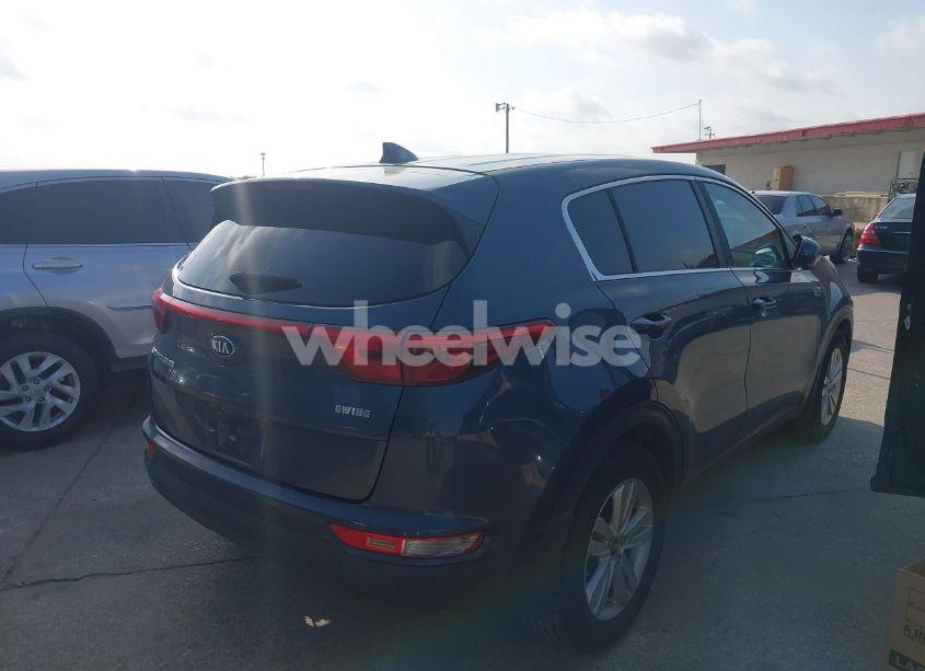 Photo 13 of 2018 Kia Sportage LX (VIN KNDPM3AC2J7488535)