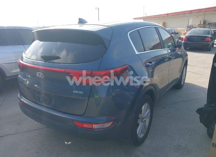 Photo 4 of 2018 Kia Sportage LX (VIN KNDPM3AC2J7488535)