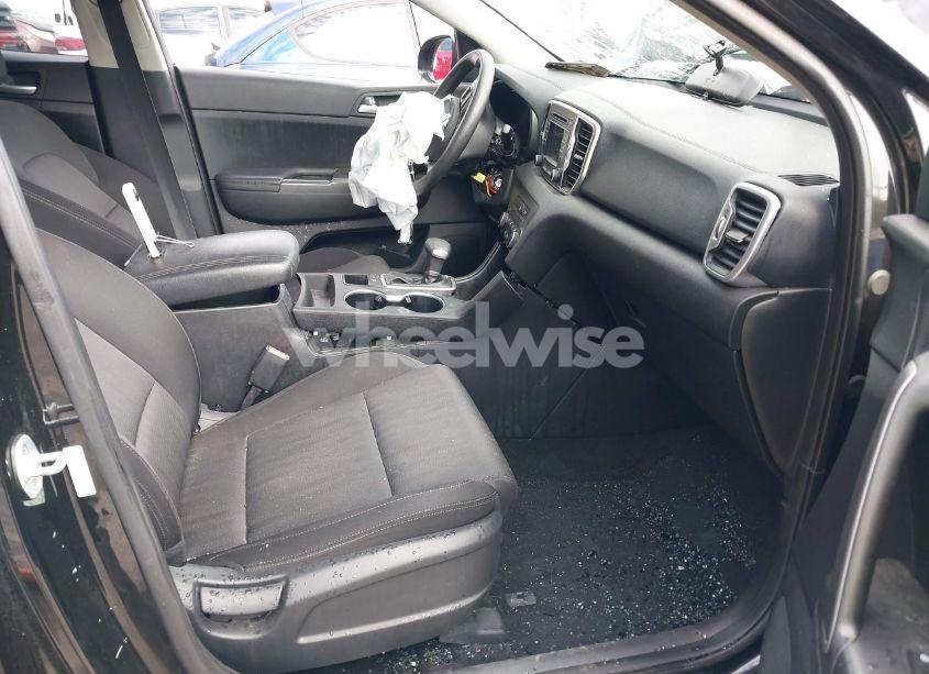 Photo 5 of 2019 Kia Sportage LX (VIN KNDPM3AC2K7504105)