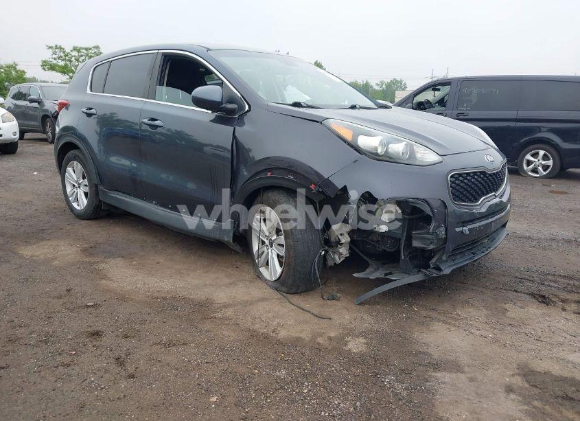 2019 Kia Sportage LX (VIN KNDPM3AC2K7574798) main photo