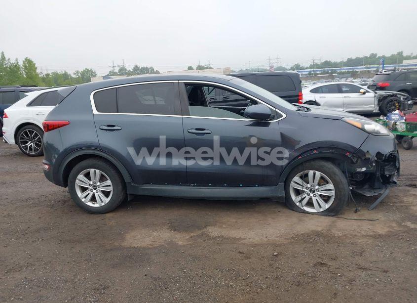 Photo 13 of 2019 Kia Sportage LX (VIN KNDPM3AC2K7574798)