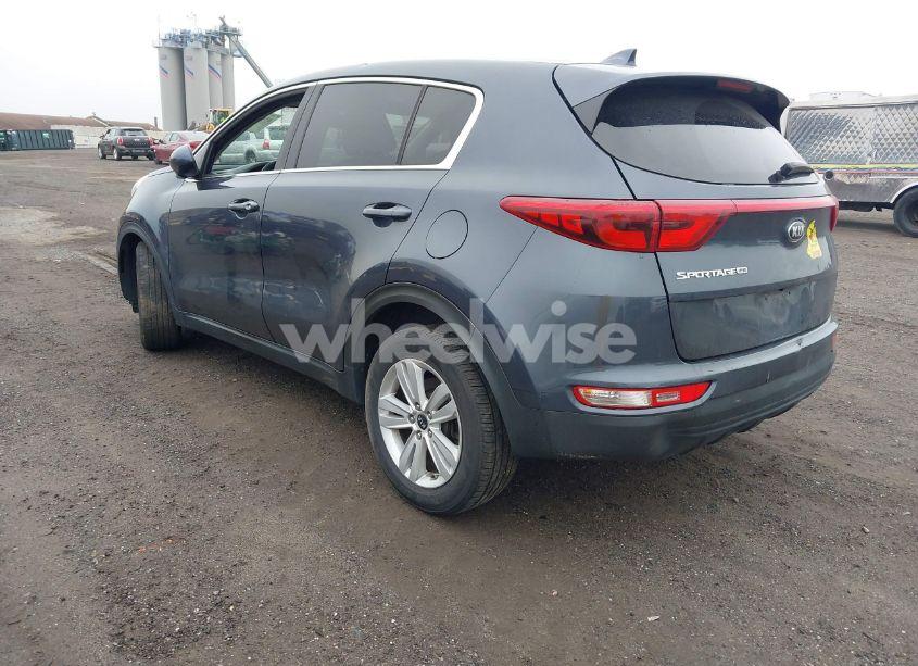 Photo 3 of 2019 Kia Sportage LX (VIN KNDPM3AC2K7574798)