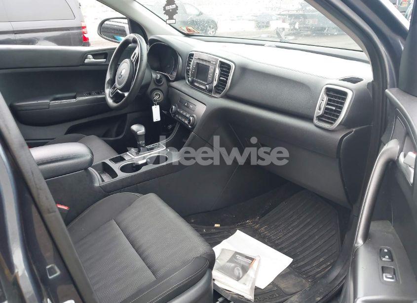 Photo 5 of 2019 Kia Sportage LX (VIN KNDPM3AC2K7574798)
