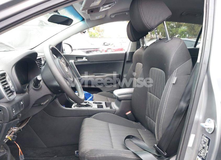 Photo 19 of 2019 Kia Sportage LX (VIN KNDPM3AC2K7619996)