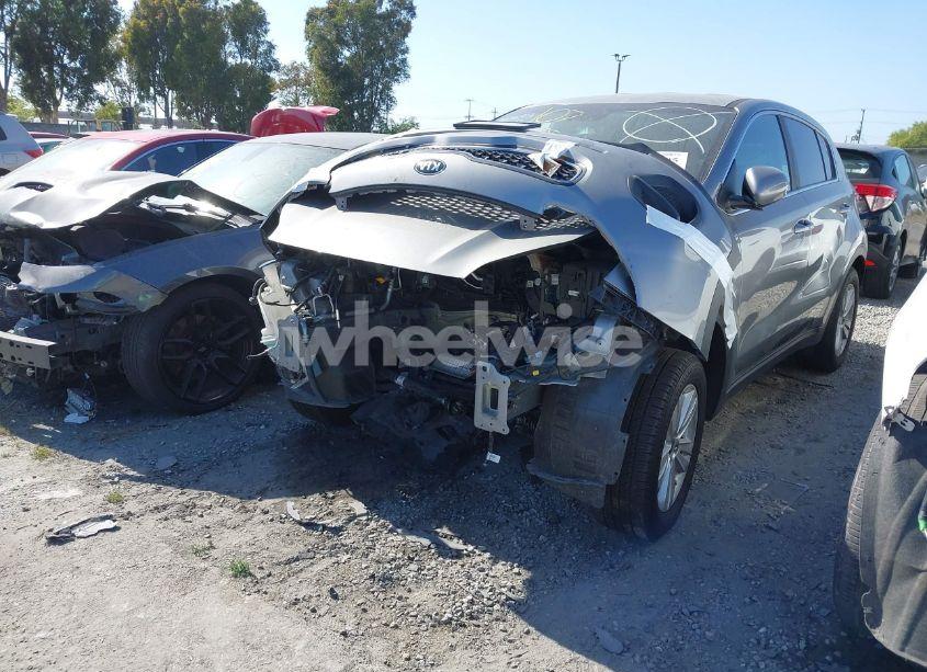 Photo 2 of 2019 Kia Sportage LX (VIN KNDPM3AC2K7619996)