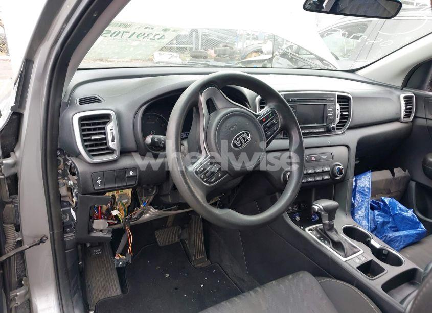 Photo 20 of 2019 Kia Sportage LX (VIN KNDPM3AC2K7619996)