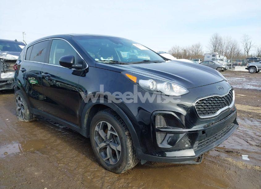 2020 Kia Sportage LX (VIN KNDPM3AC2L7751562) main photo
