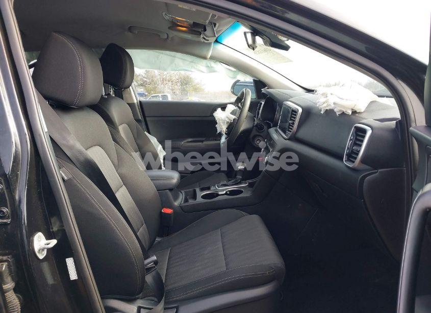 Photo 5 of 2020 Kia Sportage LX (VIN KNDPM3AC2L7751562)