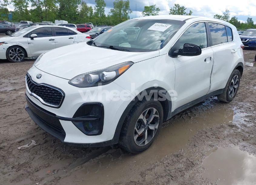 Photo 2 of 2021 Kia Sportage LX (VIN KNDPM3AC2M7867295)