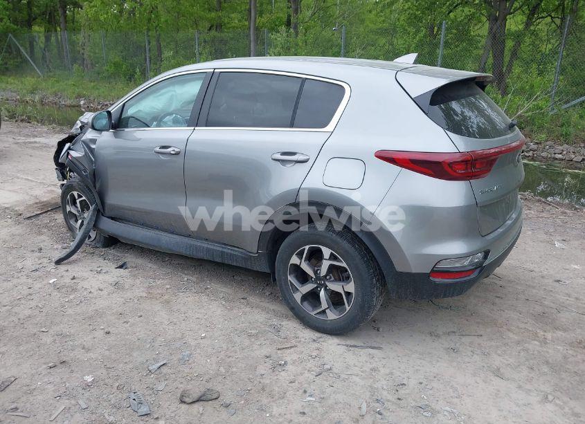 Photo 3 of 2021 Kia Sportage LX (VIN KNDPM3AC2M7887935)