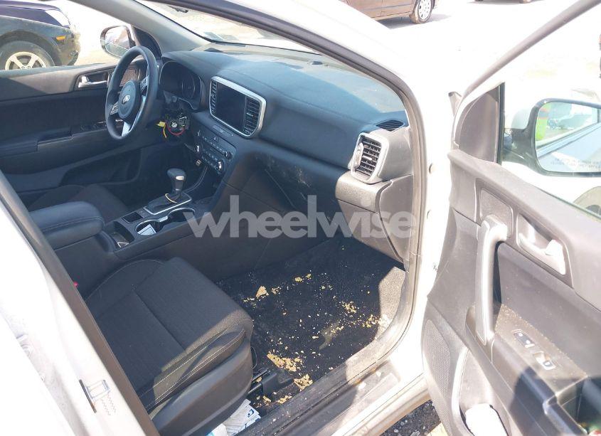 Photo 5 of 2021 Kia Sportage LX (VIN KNDPM3AC2M7892939)