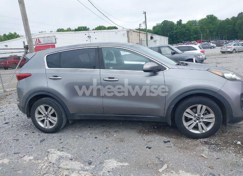 Photo 13 of 2017 Kia Sportage LX (VIN KNDPM3AC3H7103381)