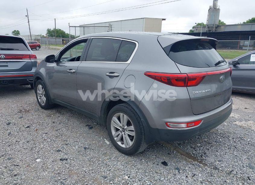 Photo 3 of 2017 Kia Sportage LX (VIN KNDPM3AC3H7103381)