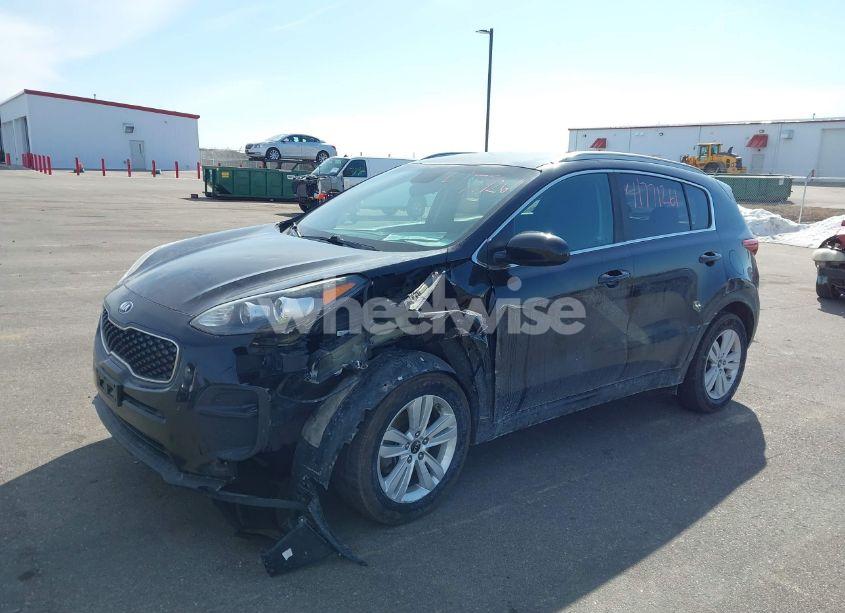 Photo 2 of 2019 Kia Sportage LX (VIN KNDPM3AC3K7529594)