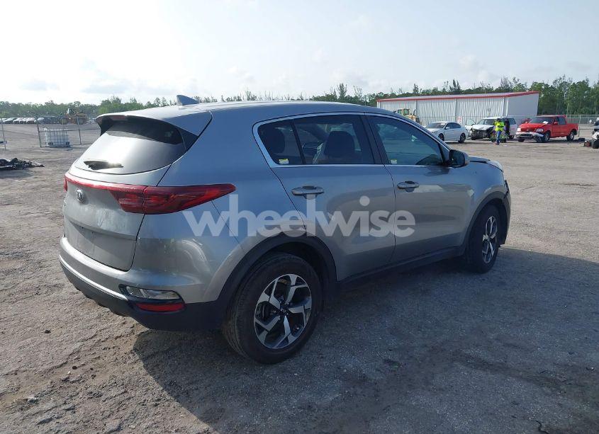 Photo 4 of 2022 Kia Sportage LX (VIN KNDPM3AC3N7961574)