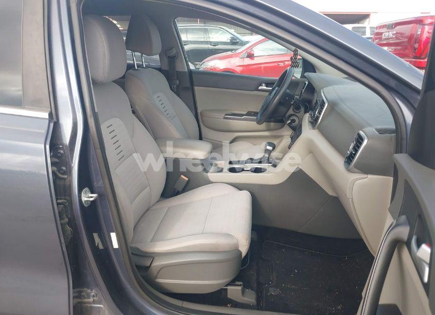 Photo 5 of 2017 Kia Sportage LX (VIN KNDPM3AC4H7132582)