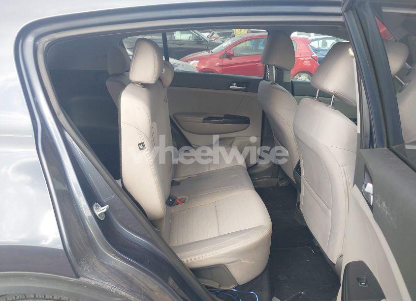 Photo 8 of 2017 Kia Sportage LX (VIN KNDPM3AC4H7132582)