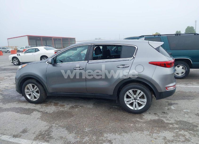 Photo 14 of 2018 Kia Sportage LX (VIN KNDPM3AC4J7456590)
