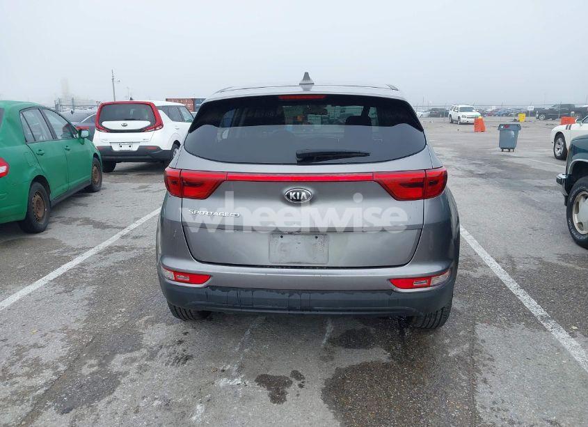 Photo 16 of 2018 Kia Sportage LX (VIN KNDPM3AC4J7456590)