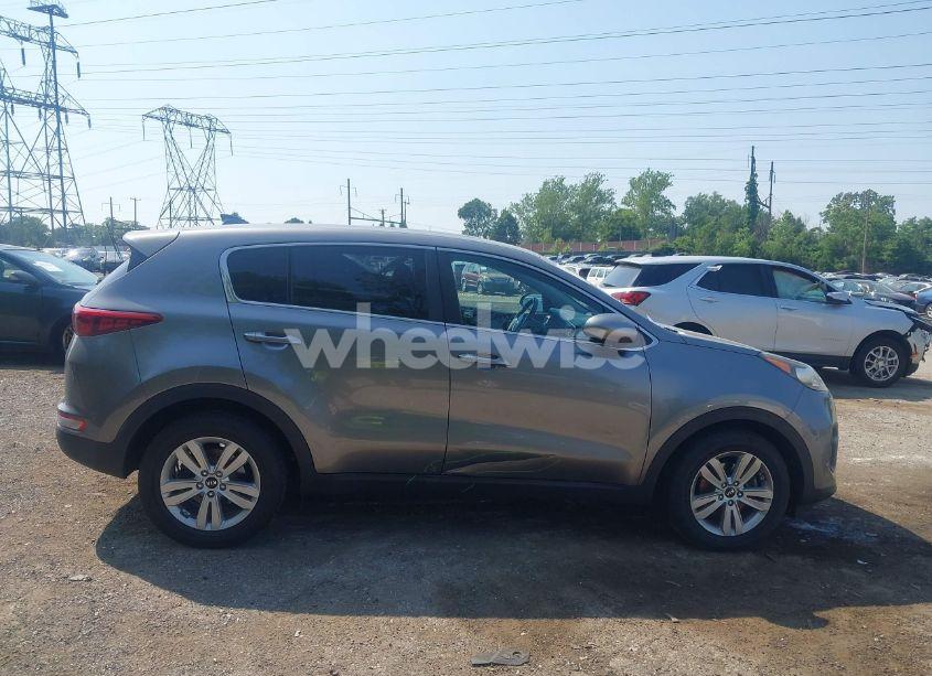 Photo 13 of 2019 Kia Sportage LX (VIN KNDPM3AC4K7507717)