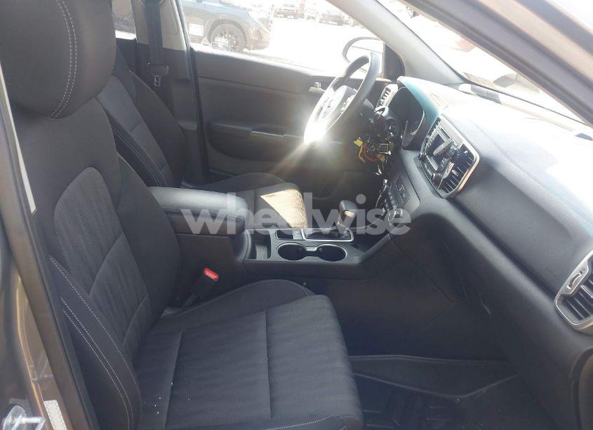 Photo 5 of 2019 Kia Sportage LX (VIN KNDPM3AC4K7507717)