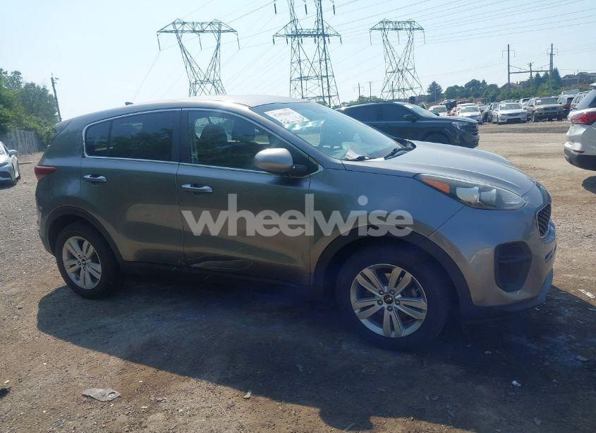 Photo 6 of 2019 Kia Sportage LX (VIN KNDPM3AC4K7507717)