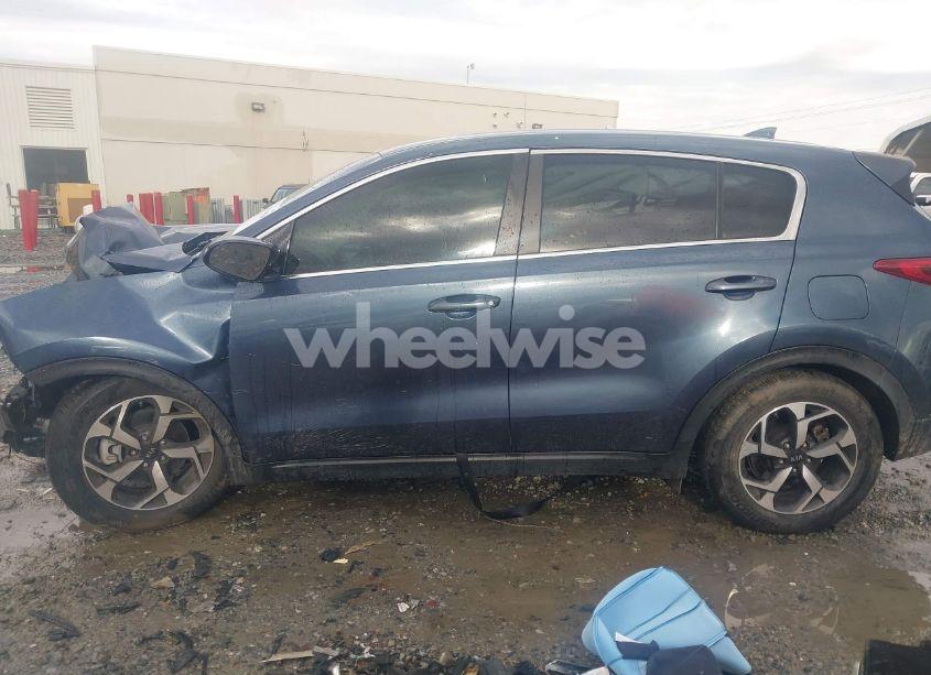 Photo 14 of 2021 Kia Sportage LX (VIN KNDPM3AC4M7890450)