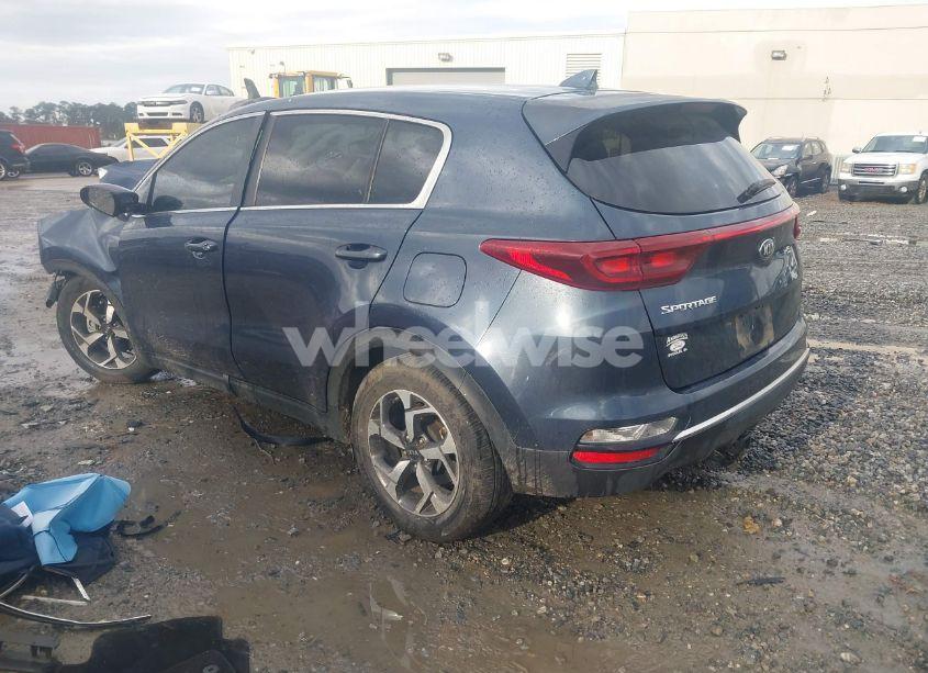 Photo 3 of 2021 Kia Sportage LX (VIN KNDPM3AC4M7890450)