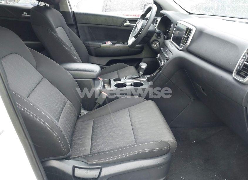 Photo 5 of 2022 Kia Sportage LX (VIN KNDPM3AC4N7981610)