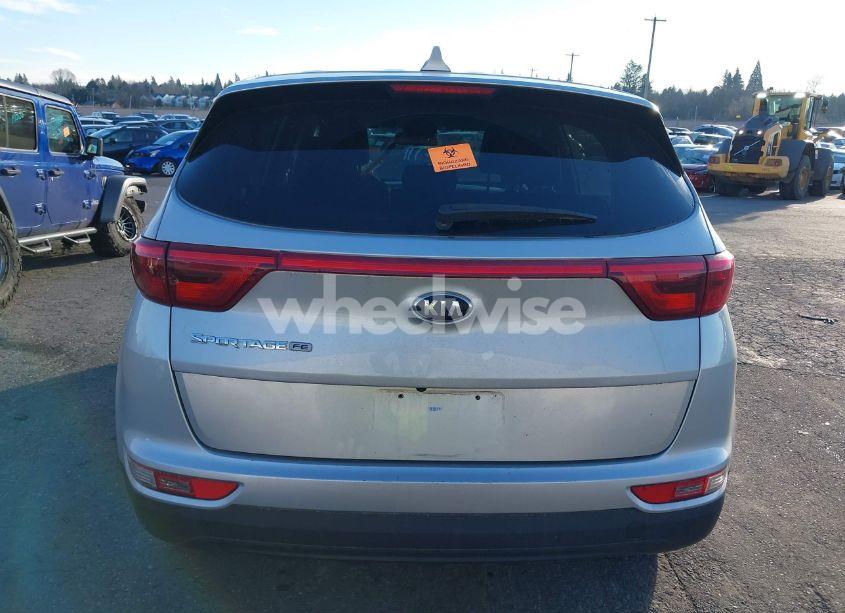 Photo 15 of 2018 Kia Sportage LX (VIN KNDPM3AC5J7451690)