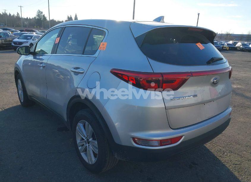 Photo 3 of 2018 Kia Sportage LX (VIN KNDPM3AC5J7451690)