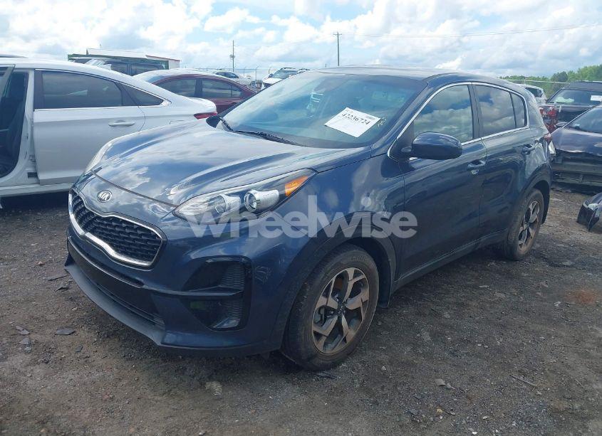 Photo 2 of 2020 Kia Sportage LX (VIN KNDPM3AC5L7813505)