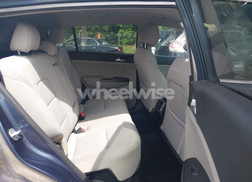 Photo 8 of 2020 Kia Sportage LX (VIN KNDPM3AC5L7813505)