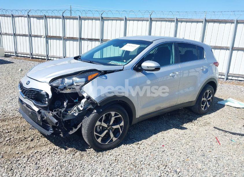Photo 2 of 2021 Kia Sportage LX (VIN KNDPM3AC5M7842763)