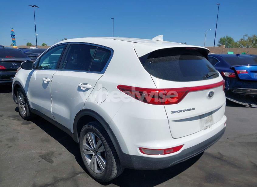 Photo 14 of 2018 Kia Sportage LX (VIN KNDPM3AC6J7387854)