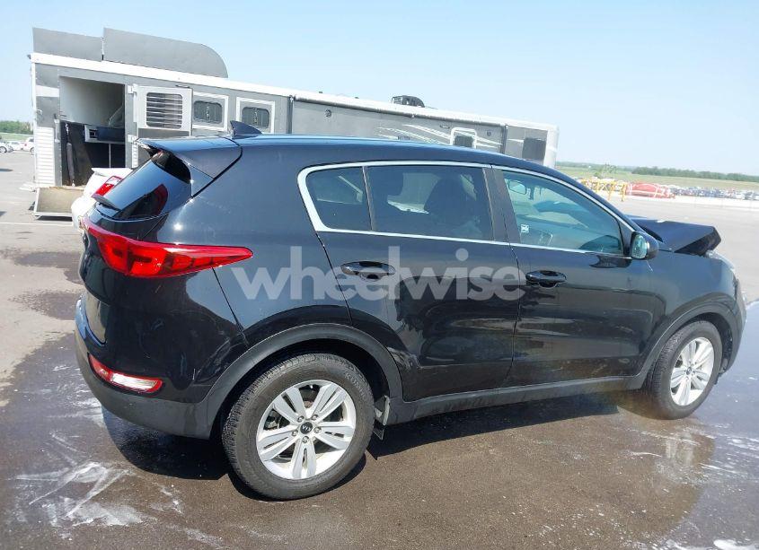 Photo 14 of 2018 Kia Sportage LX (VIN KNDPM3AC6J7395257)