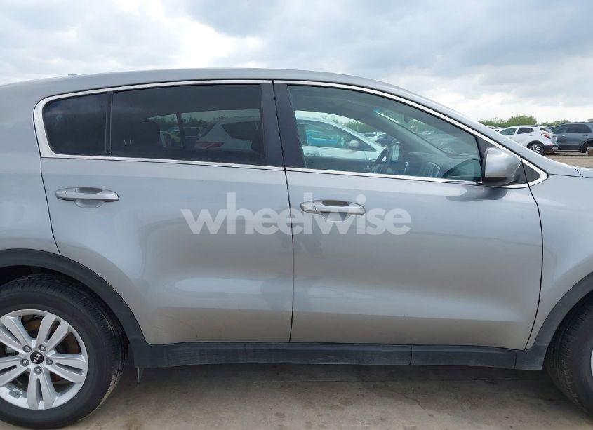 Photo 13 of 2019 Kia Sportage LX (VIN KNDPM3AC6K7628264)