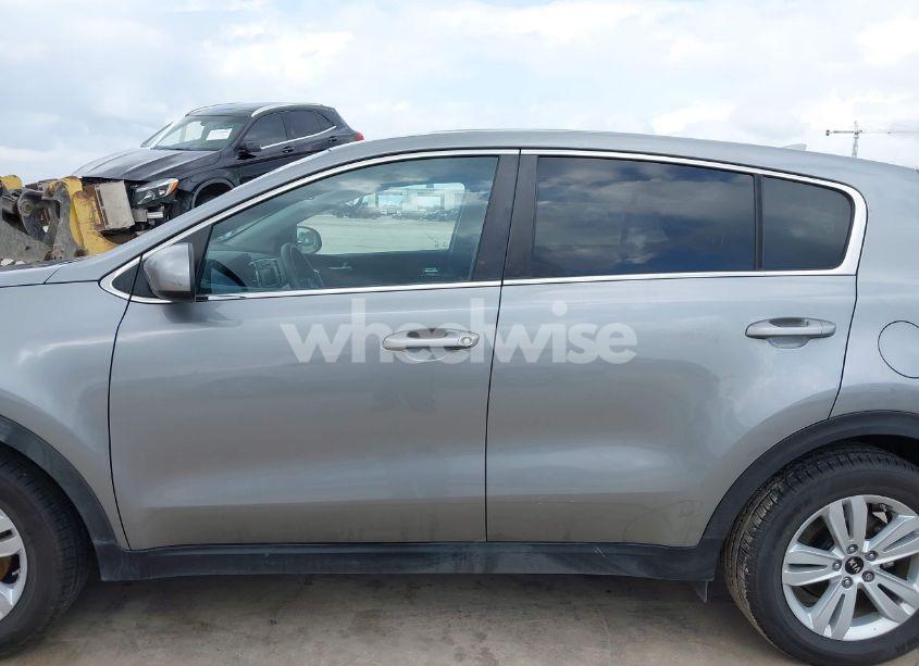 Photo 14 of 2019 Kia Sportage LX (VIN KNDPM3AC6K7628264)