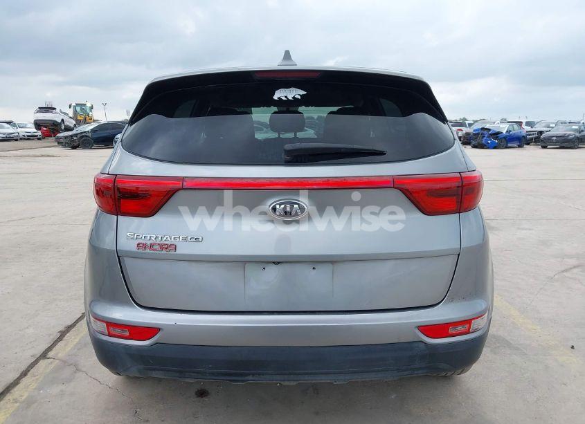 Photo 16 of 2019 Kia Sportage LX (VIN KNDPM3AC6K7628264)